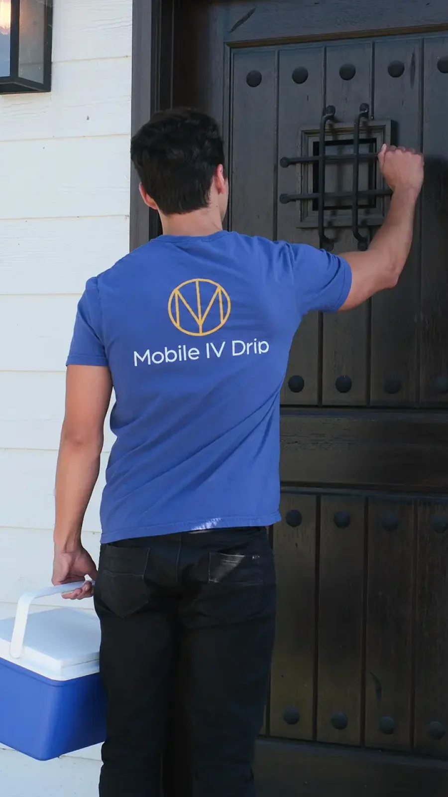 Mobile IV service delivering to a home door